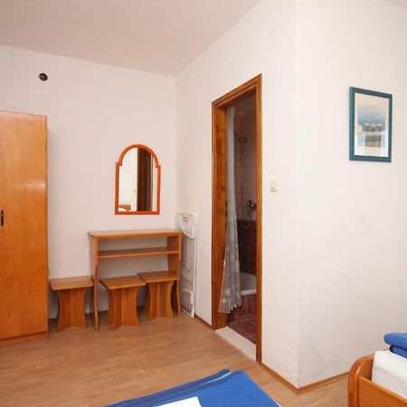 Apartments And Rooms With Parking Space Gradac, Makarska - 6819 กราดัซ ห้อง รูปภาพ
