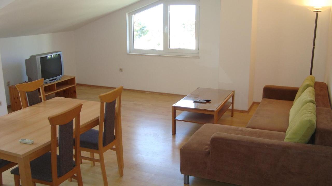 Apartments And Rooms With Parking Space Gradac, Makarska - 6819 กราดัซ ภายนอก รูปภาพ